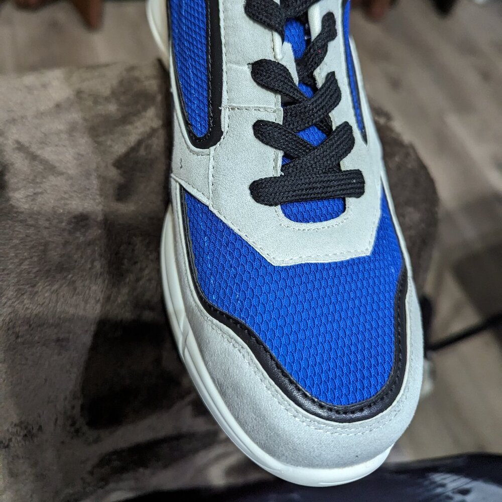 Material girl sneaker